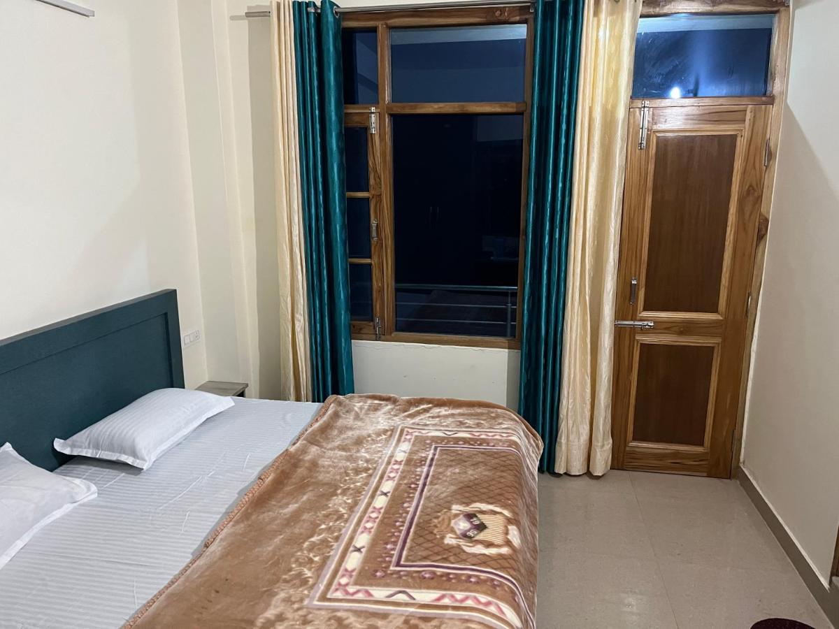 Ranas B&B Shimla Buitenkant foto