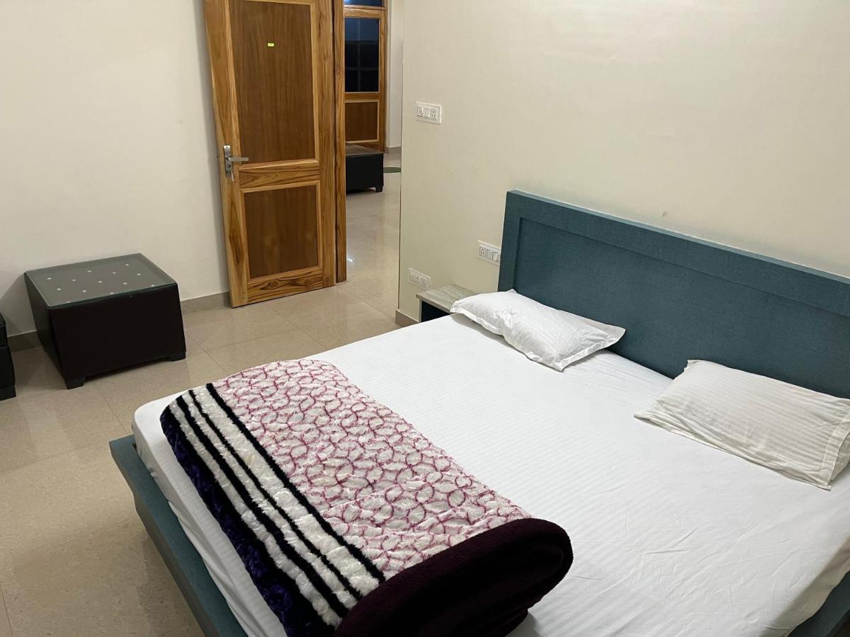 Ranas B&B Shimla Buitenkant foto